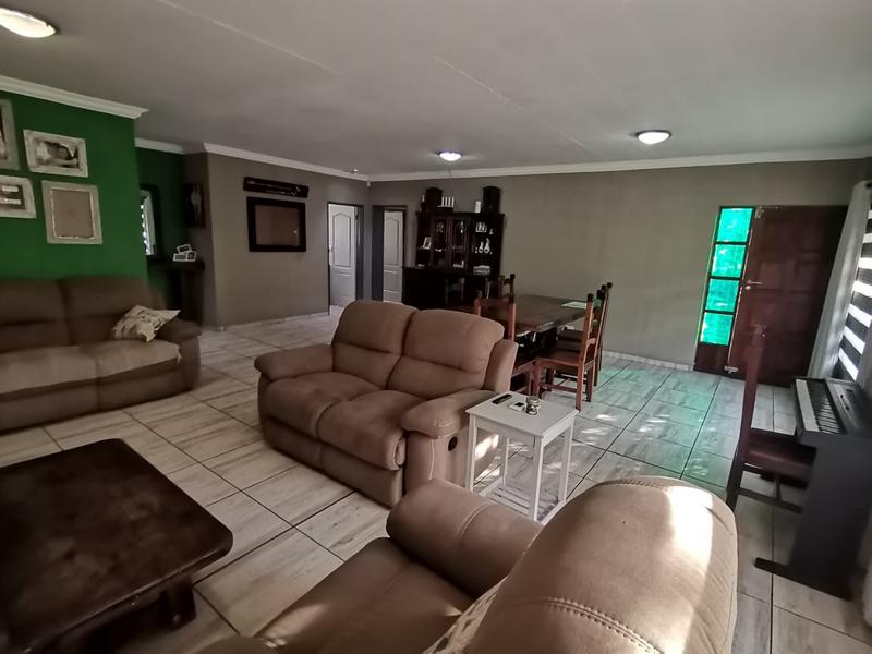 3 Bedroom Property for Sale in Vaalpark Free State